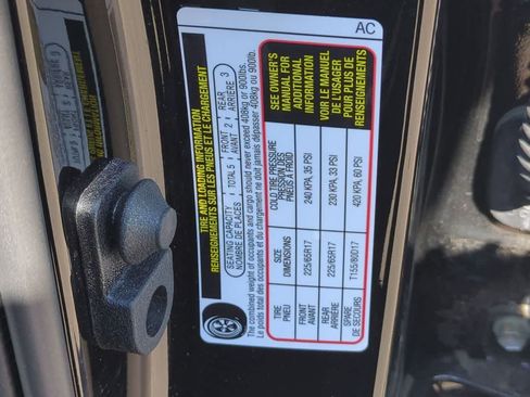Certified 2025 Subaru Outback Premium w/ Popular Package #1A AWD/4WD image 35