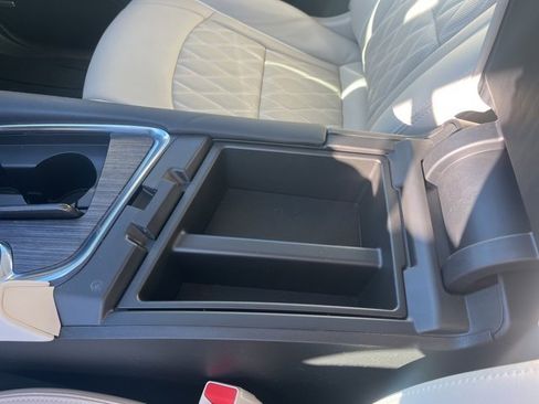 Used 2024 Buick Enclave Avenir w/ Trailering Package, 5000 lbs. image 32