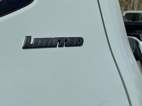 New 2026 Toyota Tundra Limited AWD/4WD image 15