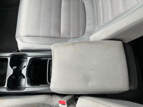 Used 2019 Honda CR-V EX image 33