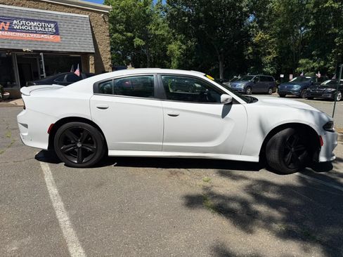 Used 2019 Dodge Charger GT w/ Plus Group RWD image 7