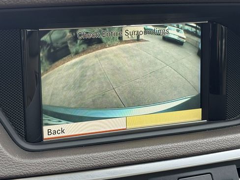 Used 2011 Mercedes-Benz E 550 Sedan image 40