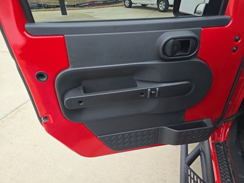 Used 2010 Jeep Wrangler Sport image 16