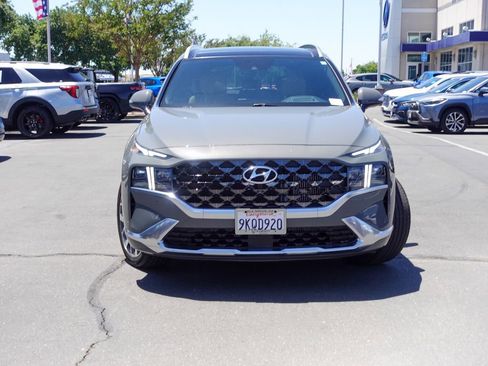 Used 2023 Hyundai Santa Fe Calligraphy FWD image 2