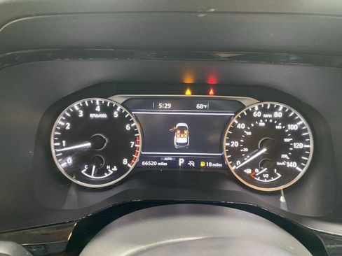 Used 2022 Nissan Pathfinder Platinum w/ Cargo Package AWD/4WD image 22