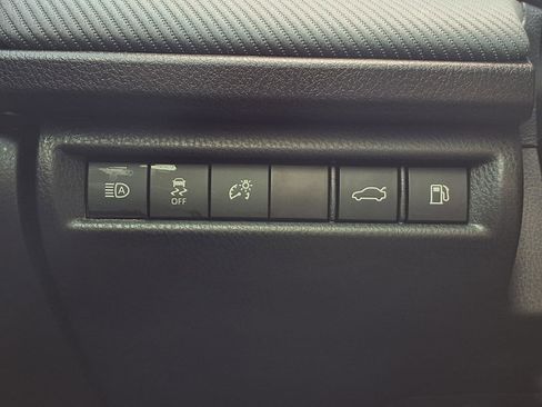 Certified 2025 Toyota Camry SE w/ Convenience Package image 14