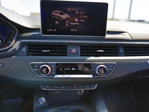 Used 2018 Audi A4 2.0T allroad Premium Plus AWD/4WD image 10