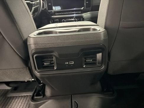 Used 2024 Chevrolet Silverado 1500 LT Trail Boss w/ Convenience Package II AWD/4WD image 11