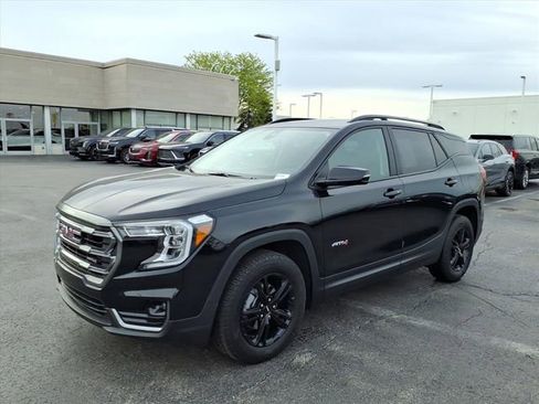 Used 2024 GMC Terrain AT4 w/ Infotainment Package II AWD/4WD image 11