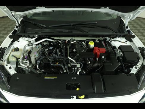 Used 2025 Nissan Sentra SR w/ Midnight Edition FWD image 17