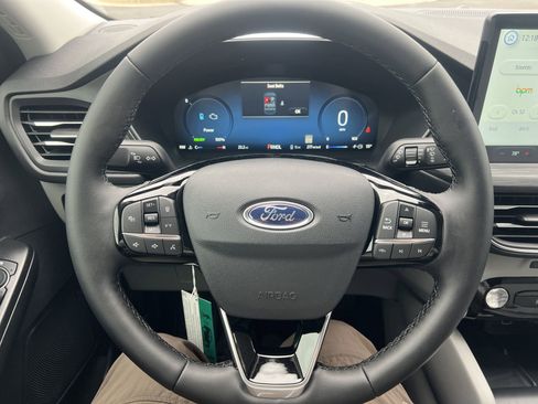 New 2026 Ford Escape SE w/ PHEV Premium Package image 9
