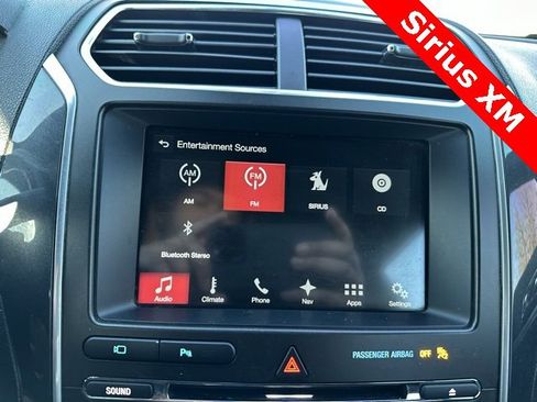 Used 2017 Ford Explorer Sport w/ Equipment Group 401A image 10