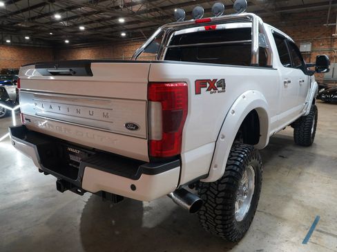 Used 2019 Ford F350 Platinum w/ Platinum Ultimate Package AWD/4WD image 15