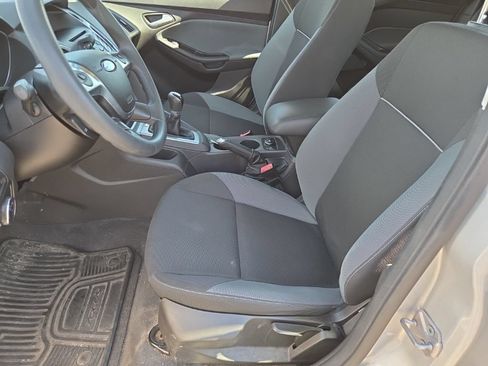 Used 2012 Ford Focus SE FWD image 3