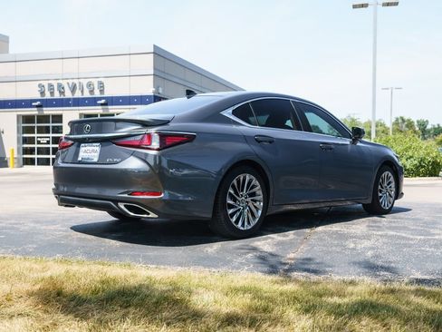 Used 2024 Lexus ES 350 w/ Luxury Package FWD image 11