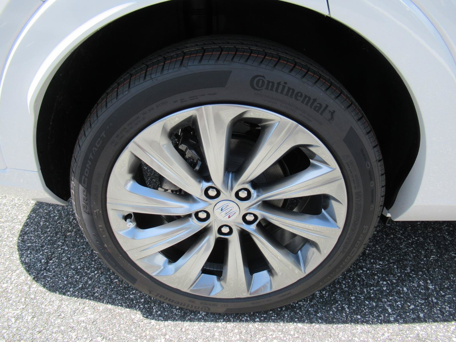 New 2026 Buick Envista Sport Touring FWD image 8