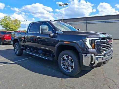New 2026 GMC Sierra 2500 SLT w/ SLT Premium Package image 3