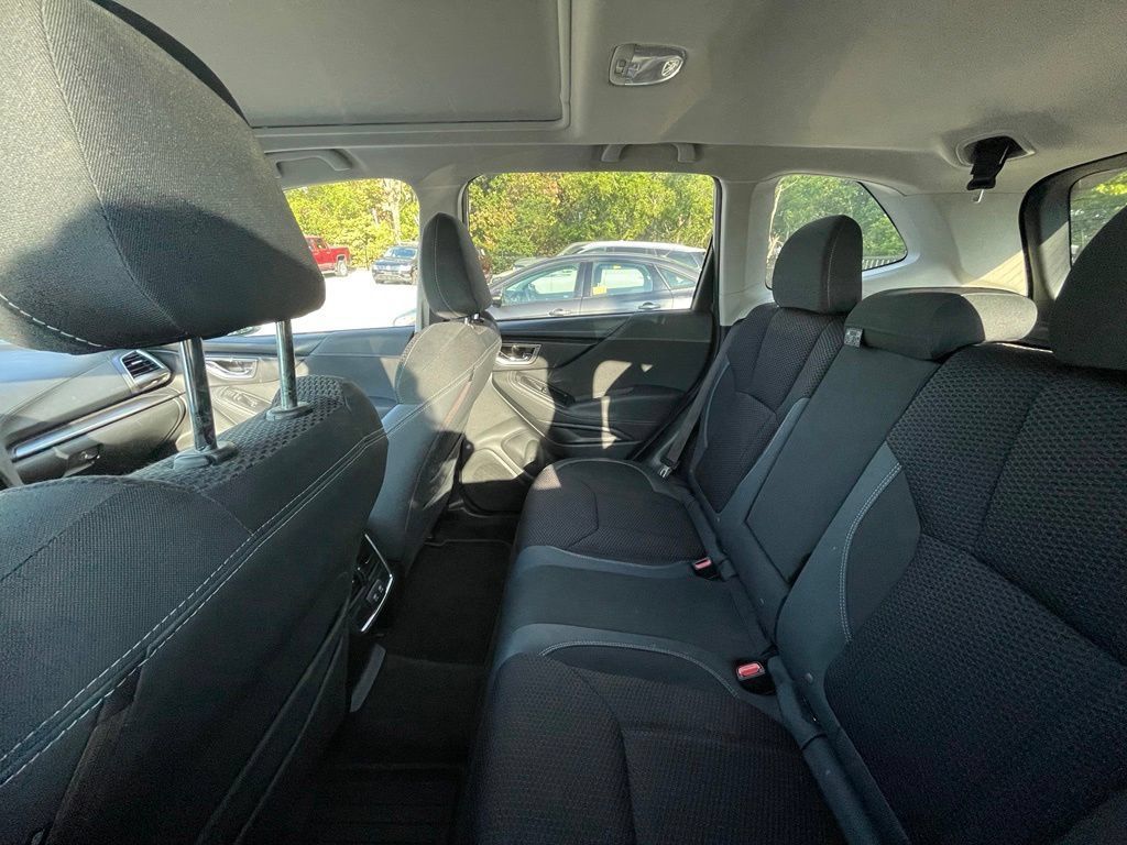 Used 2019 Subaru Forester Premium AWD/4WD image 6