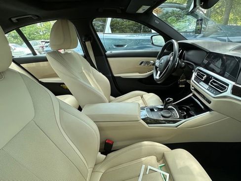 Used 2022 BMW 330i Sedan w/ Convenience Package RWD image 5