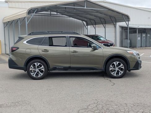 Used 2020 Subaru Outback Limited w/ Popular Package #2 image 4