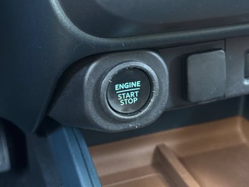 Certified 2024 Ford Maverick Lariat FWD image 23