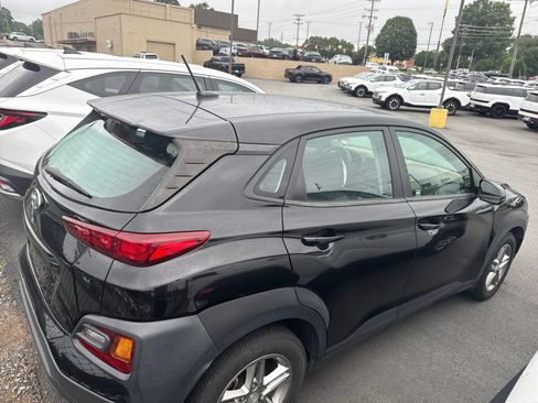 Used 2021 Hyundai Kona SE FWD image 7