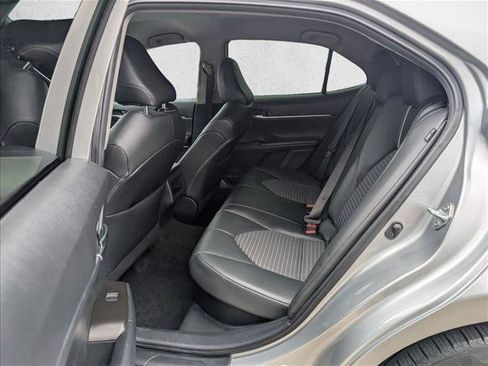Used 2022 Toyota Camry SE FWD image 15