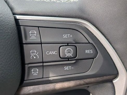 New 2026 Jeep Grand Cherokee Limited AWD/4WD image 17
