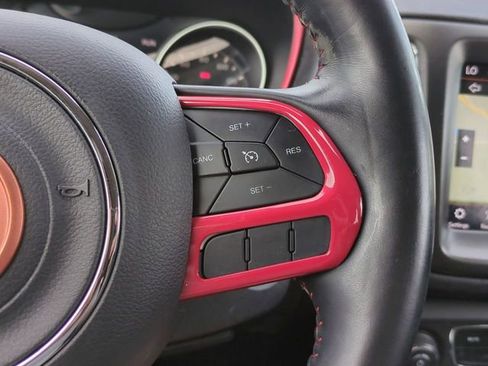 Used 2018 Jeep Compass Trailhawk w/ Leather Interior Group AWD/4WD image 26