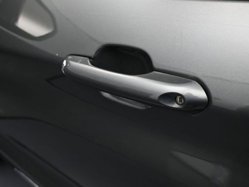 Used 2023 Ford Explorer XLT image 34