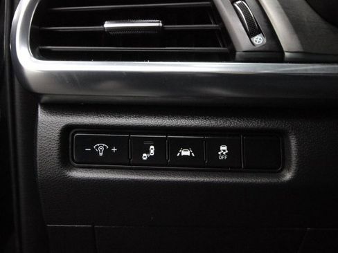 Used 2022 Kia Telluride LX image 16