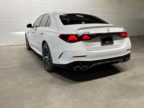 Used 2025 Mercedes-Benz E 53 AMG e 4MATIC Sedan image 3