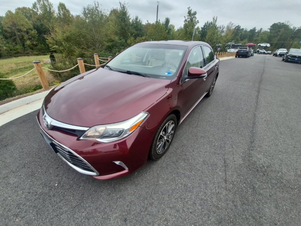 Used 2016 Toyota Avalon XLE Plus FWD image 2