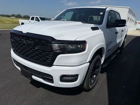 Used 2025 RAM 1500 Big Horn AWD/4WD image 4
