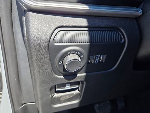 New 2026 Jeep Grand Wagoneer 4D Sport Utility w/ HD Trailer Tow Package image 24