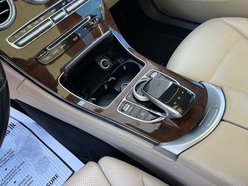 Used 2016 Mercedes-Benz GLC 300 image 24
