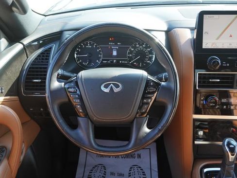 Used 2024 INFINITI QX80 Sensory AWD/4WD image 17