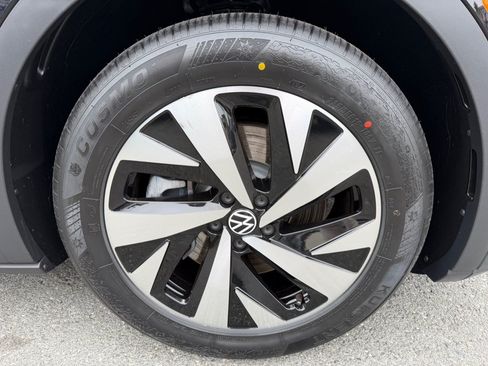 Used 2023 Volkswagen ID.4 Pro RWD image 47