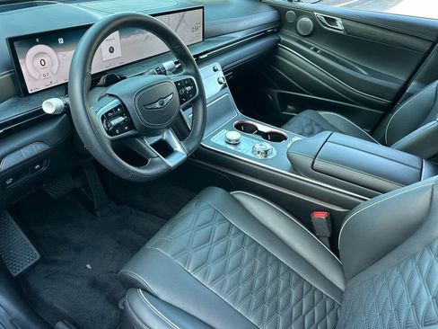 Used 2025 Genesis GV80 3.5T image 11