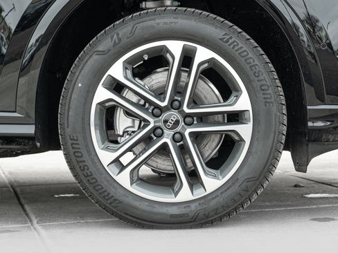 New 2025 Audi Q5 Premium image 31