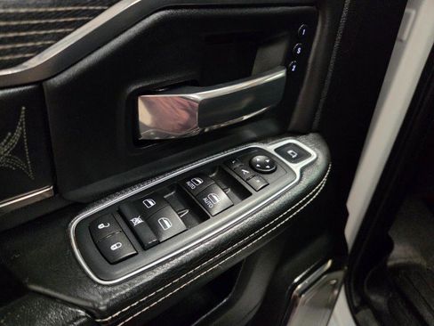 Used 2019 RAM 2500 Limited image 31