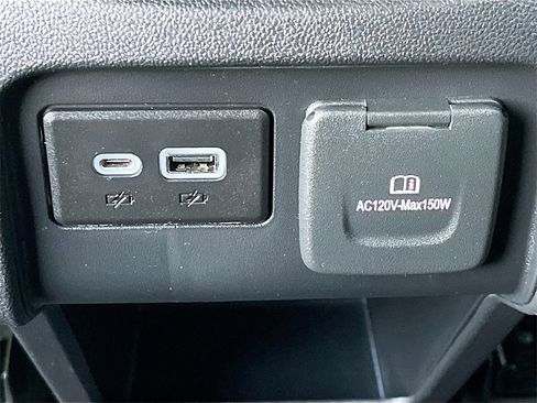 Used 2021 Chevrolet Blazer RS w/ Enhanced Convenience Package image 26