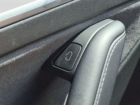 Used 2023 Tesla Model 3 Standard Range RWD image 26