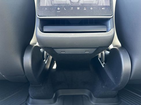 Used 2026 Tesla Model Y Long Range AWD/4WD image 21