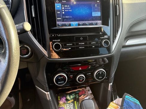 Used 2020 Subaru Forester Premium AWD/4WD image 2