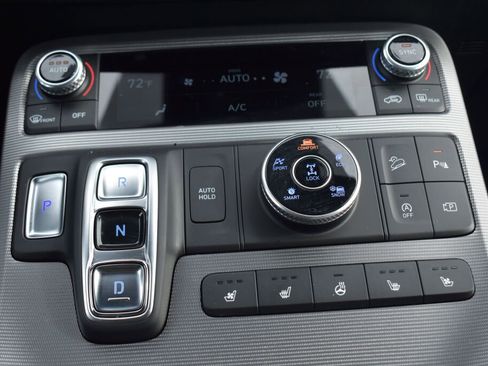 Used 2025 Hyundai Palisade Calligraphy image 13