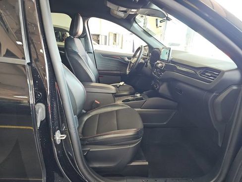 Used 2025 Ford Escape ST-Line FWD image 11
