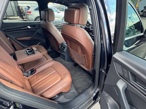Used 2018 Audi Q5 2.0T Premium Plus AWD/4WD image 16