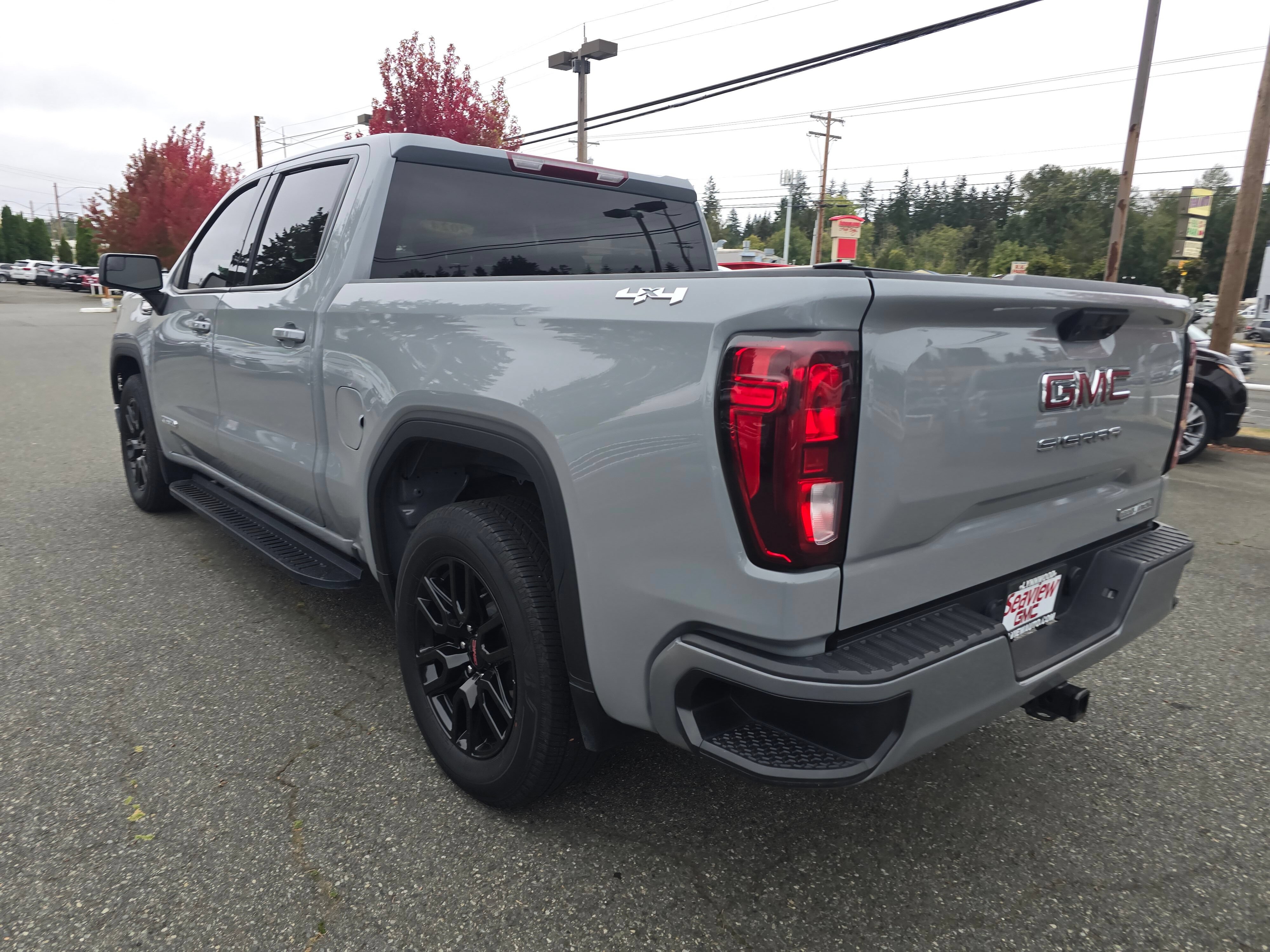 Used 2024 GMC Sierra 1500 Elevation AWD/4WD image 5