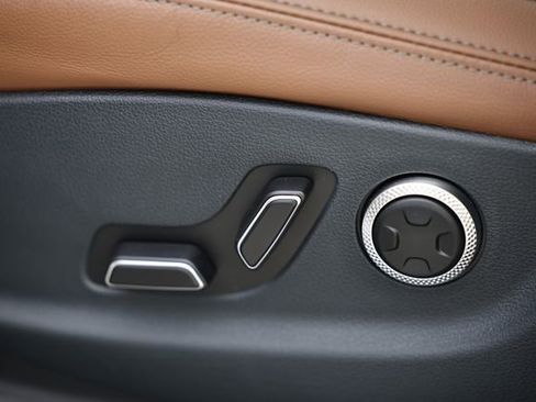 New 2026 Genesis GV70 2.5T Advanced image 23